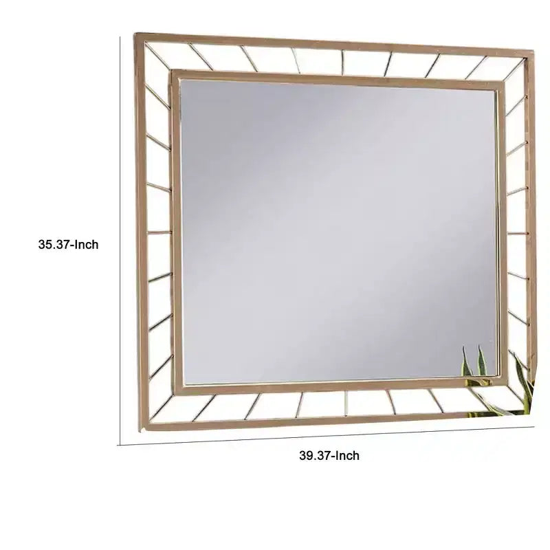 Miroir mural doré, rectangulaire, 39" x 35"