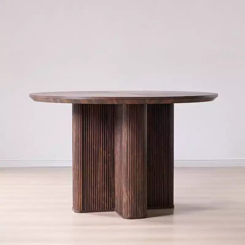 Table de cuisine moderne de 47", table à manger ronde cannelée pour 4-6 personnes, avec bord épaissi et base piédestal robuste pour salle à manger, cuisine, salon