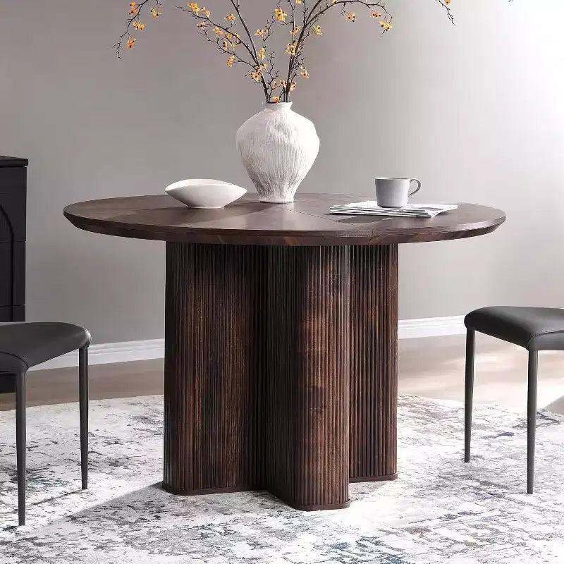 Table de cuisine moderne de 47", table à manger ronde cannelée pour 4-6 personnes, avec bord épaissi et base piédestal robuste pour salle à manger, cuisine, salon